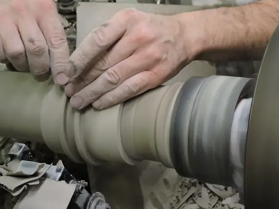 Efficienza, durata e sostenibilità  con la ceramica refrattaria.